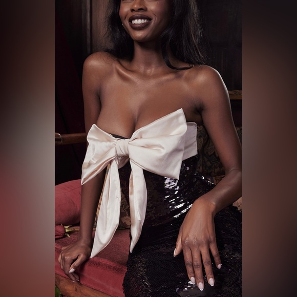 HOUSE OF CB - BLACK SEQUIN STRAPLESS BOW DRESS - Picture 6 of 15